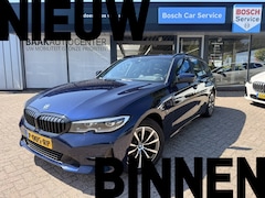 BMW 3-serie Touring - 320e xDrive Business EditionPlus | Pano | Camera | Leer