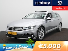 Volkswagen Passat Variant - 1.4 TSI PHEV GTE Business Panoramaschuif-kanteldak - Camera - ACC - Side Assist - Stoelver