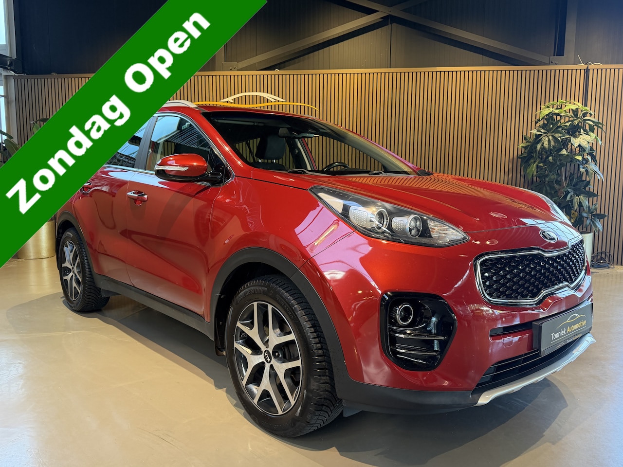 Kia Sportage - 1.6 GDI First Edition Navigatie | Cruise/Climate control | Trekhaak - AutoWereld.nl