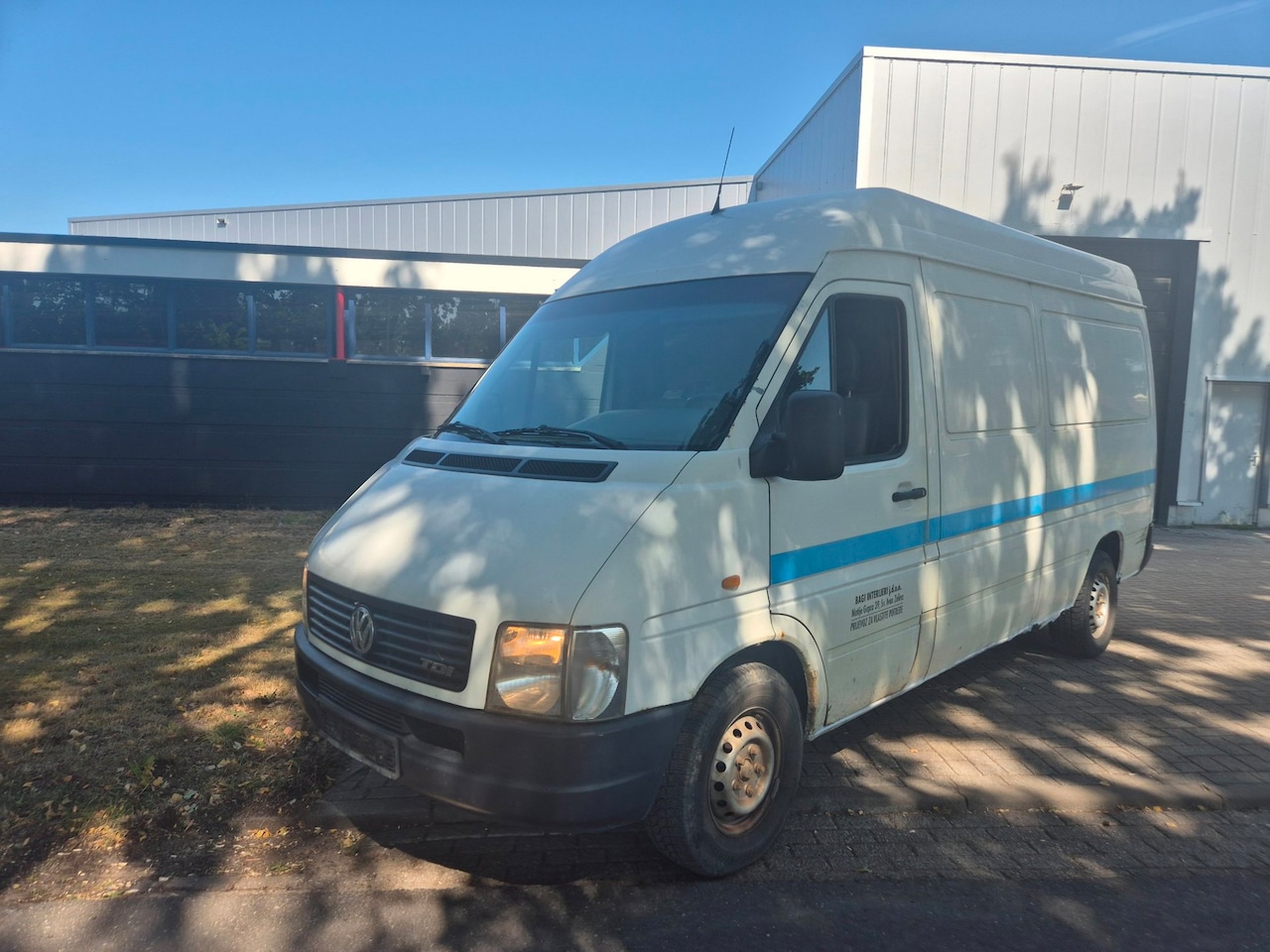 Volkswagen LT 35 - LT 312D 2005 2.5TDI DIESEL LANG HOOG MANUEEL - AutoWereld.nl