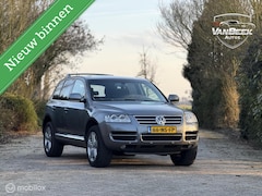 Volkswagen Touareg - 4.2 V8