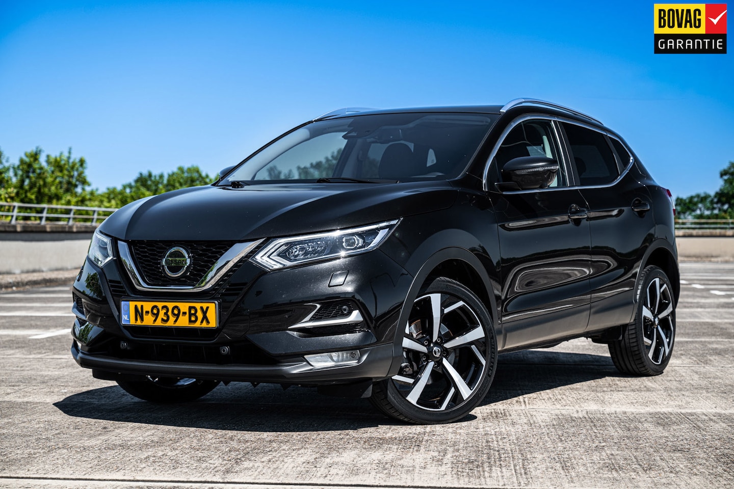 Nissan Qashqai - 1.3 DIG-T Premium Edition | Automaat | Airco/Clima | Rondom Camera | Trekhaak | - AutoWereld.nl