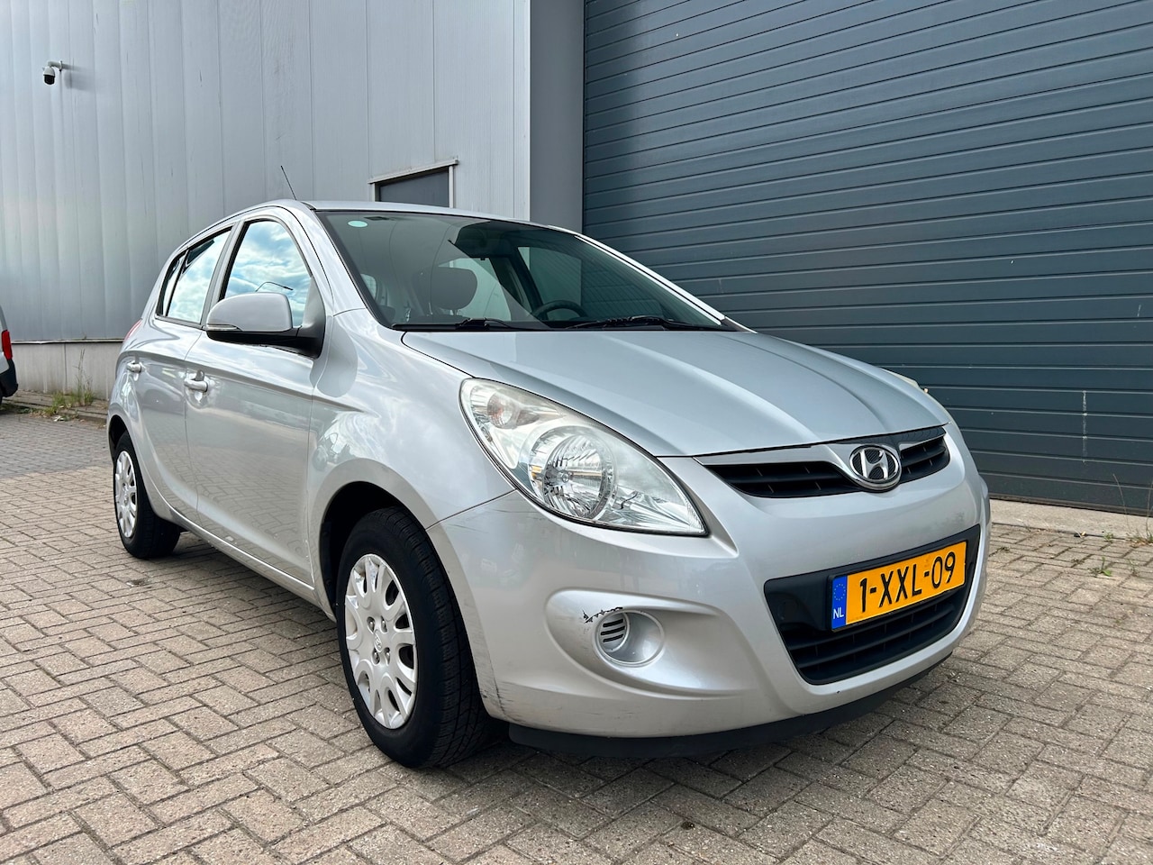 Hyundai i20 - 1.2i Business Edition AIRCO 5DRS 2011 - AutoWereld.nl
