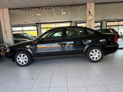 Volkswagen Passat - 1.9TDi, 81kw/110pk, Trend, AC, 1e EIG.111080km