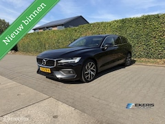 Volvo V60 - T5 Momentum | LED | 18” | PDC | Keyless