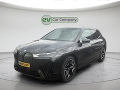 BMW iX - XDrive40 Executive 77 kWh | SOH 98% | Panoramadak | Memory Seats | Harman Kardon | Trekhaa