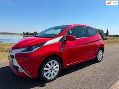 Toyota Aygo - 1.0 VVT-i x Airco , Stoelverwarming, Cruise