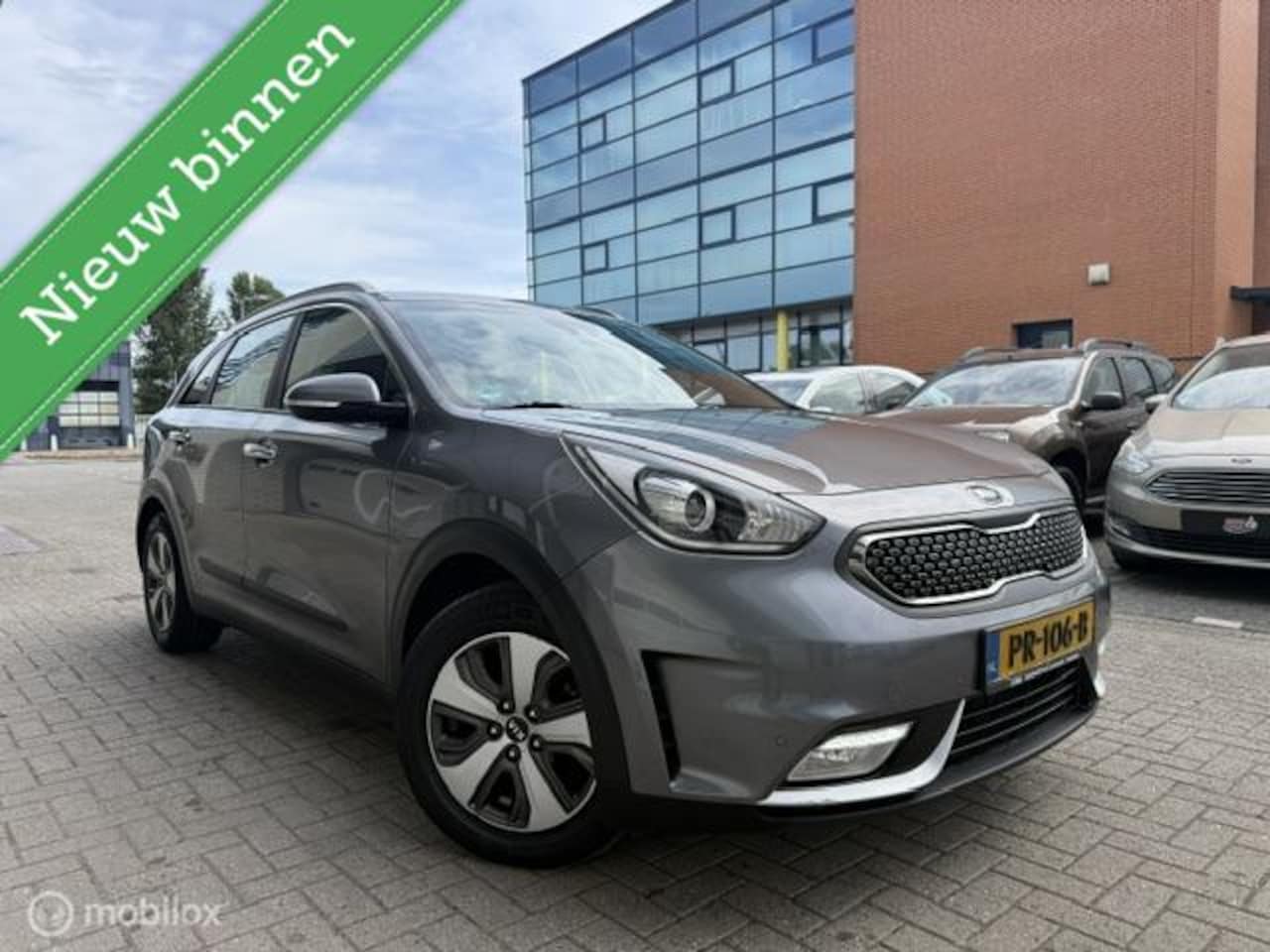 Kia Niro - 1.6 GDi Hybrid DynamicLine 1.6 GDi Hybrid DynamicLine - AutoWereld.nl