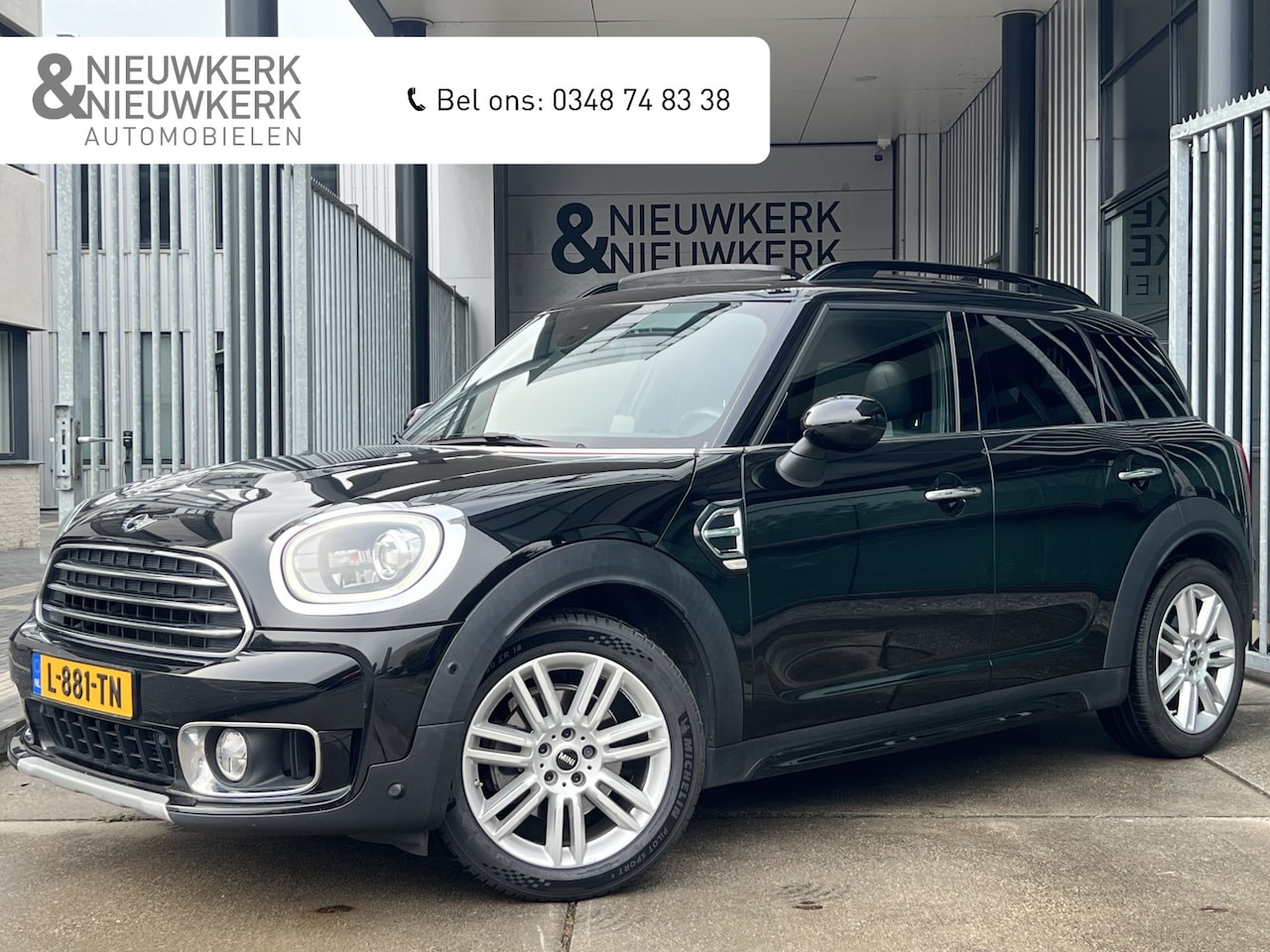 MINI Countryman - 1.5 Cooper Chili | AUTOMAAT | HEAD-UP DISPLAY | LEDER | SCHUIF/KANTELDAK | CARPLAY | HARMA - AutoWereld.nl