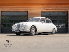 Jaguar Mark II - 2 - 3.4 l MK 220pk | Org. NL Auto | Gerestaureerd | Handgeschakeld
