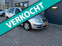 Skoda Fabia Combi - 1.4-16V Elegance|Nieuw Apk