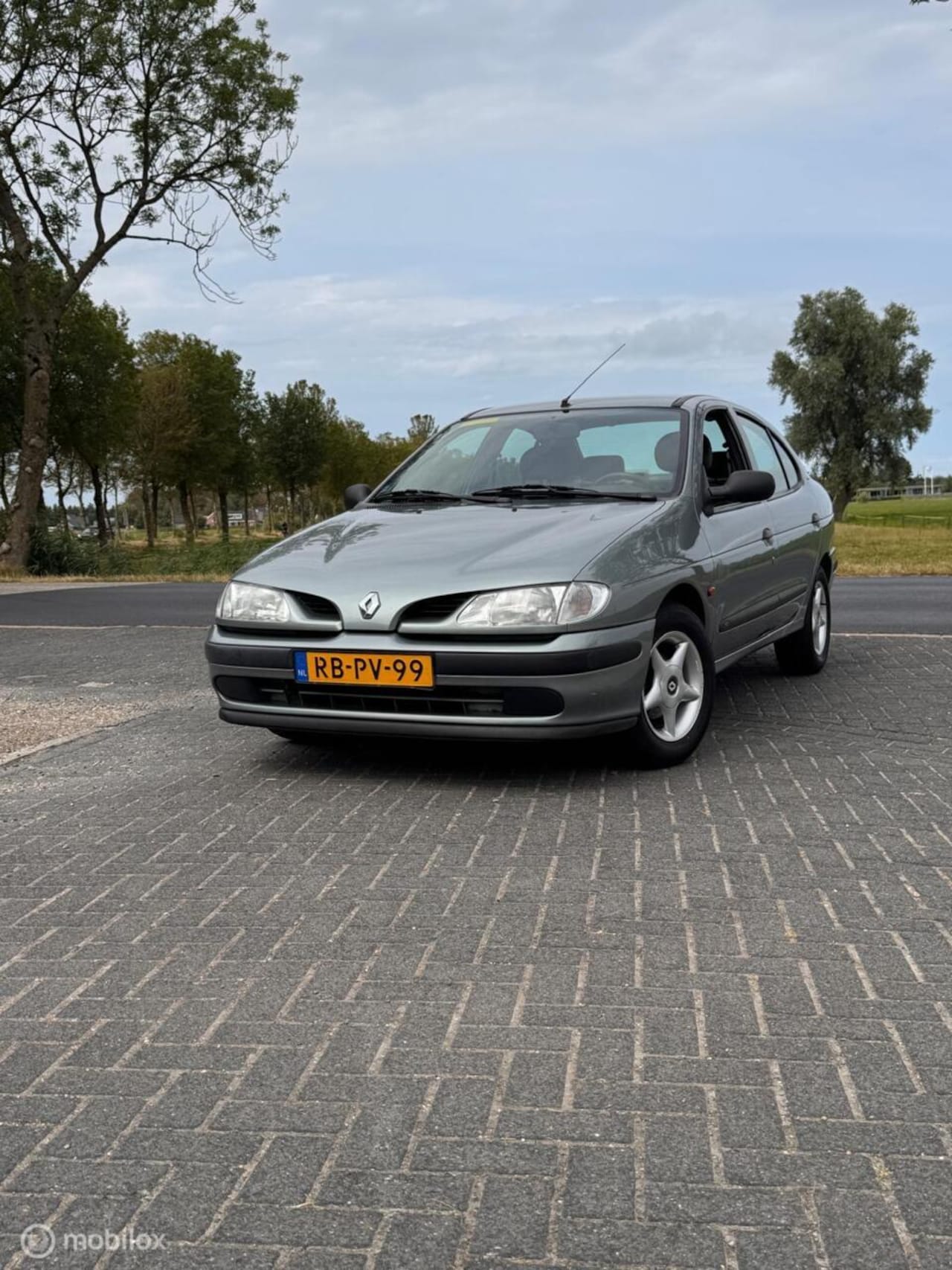 Renault Mégane - 1.6e RN 1.6e RN - AutoWereld.nl