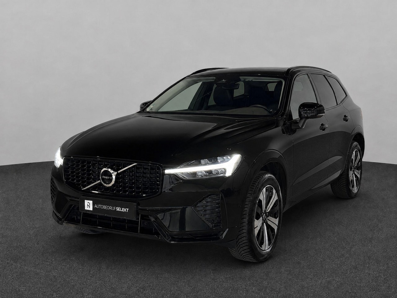 Volvo XC60 - 2.0 T6 R-Design | Long Range | Pano | Trekhaak | Harman Kardon | Memory | 360 camera | Pil - AutoWereld.nl