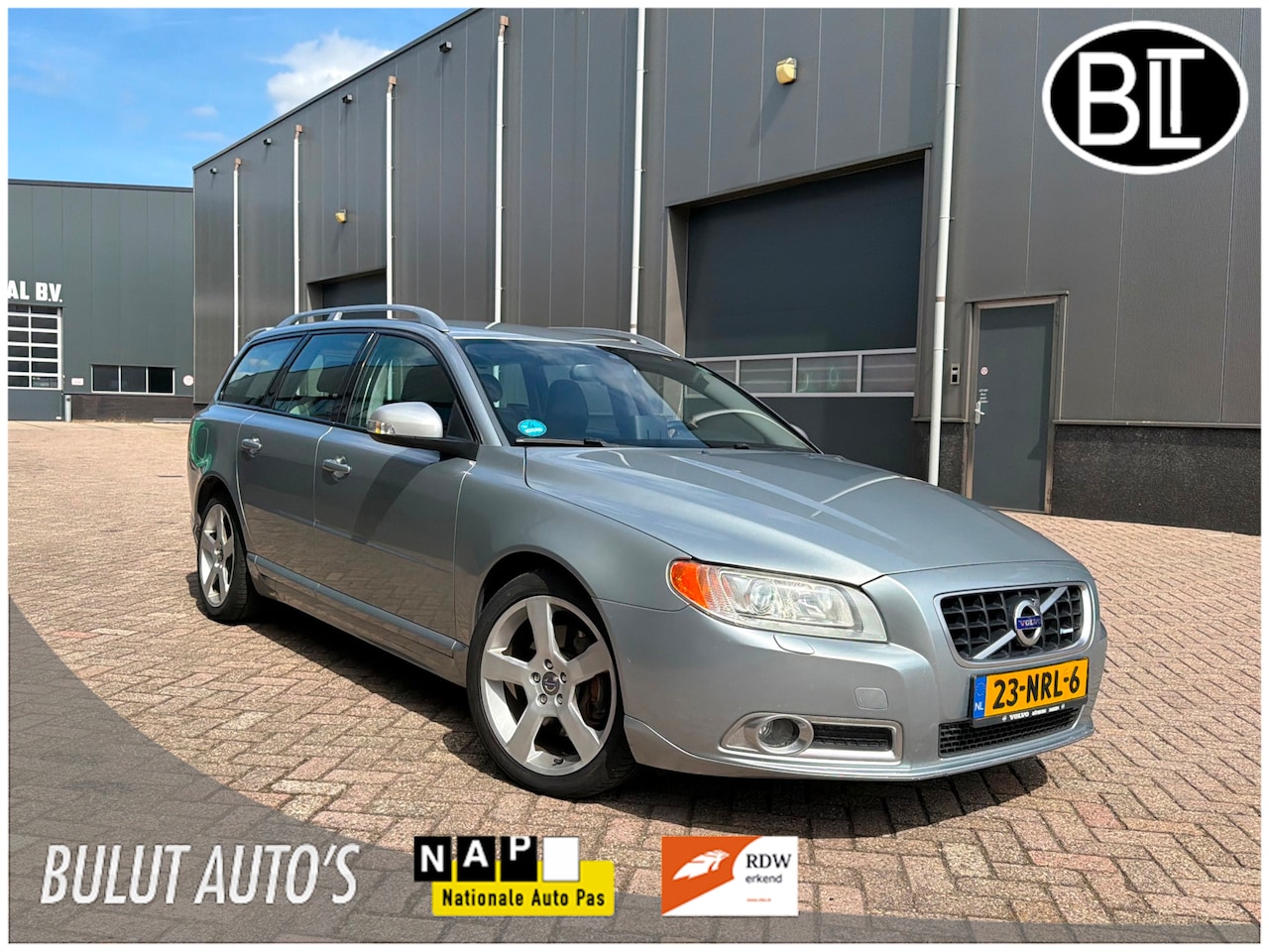 Volvo V70 - 2.0T R-Edition AFNEEMBARE TREKHAAK* AUTOMAAT* LEER - AutoWereld.nl