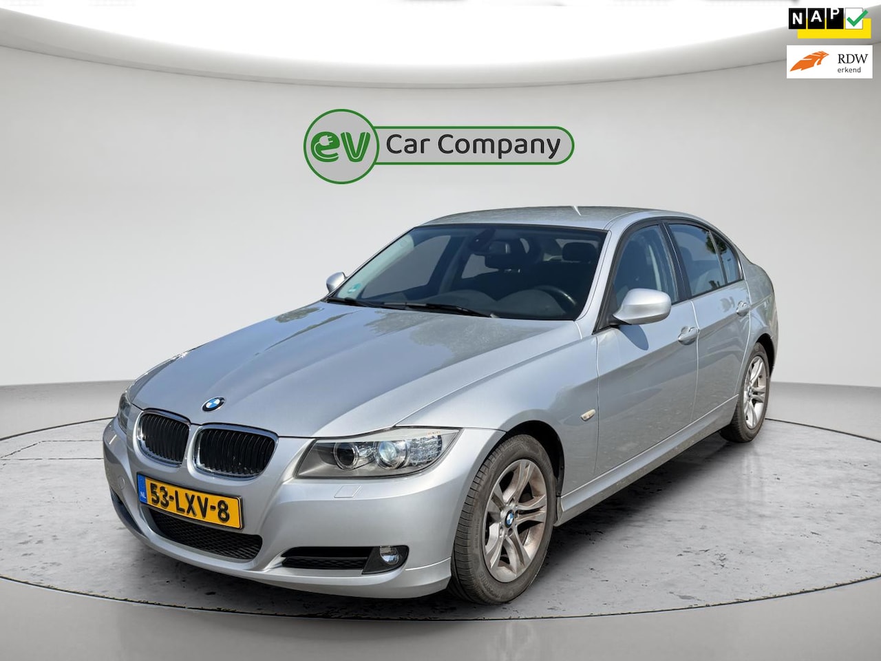 BMW 3-serie - 320i Business Line | 103k km NAP | Goed onderhouden | Parkeersensoren | Cruise Control | C - AutoWereld.nl