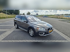 Volvo XC70 - 2.4 D5 Summum