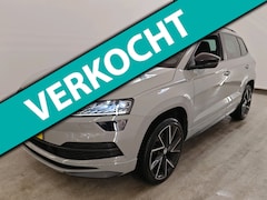 Skoda Karoq - 1.5 TSI ACT 150pk Automaat Sportline Business | Trekhaak | Camera | PDC | Stuur- en stoelv