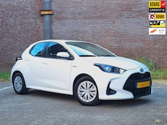 Toyota Yaris - 1.5 Hybrid Active 93PK AUTOMAAT, Airco, A.rijcamera, Carplay, Climat en Cruise Control, Ne