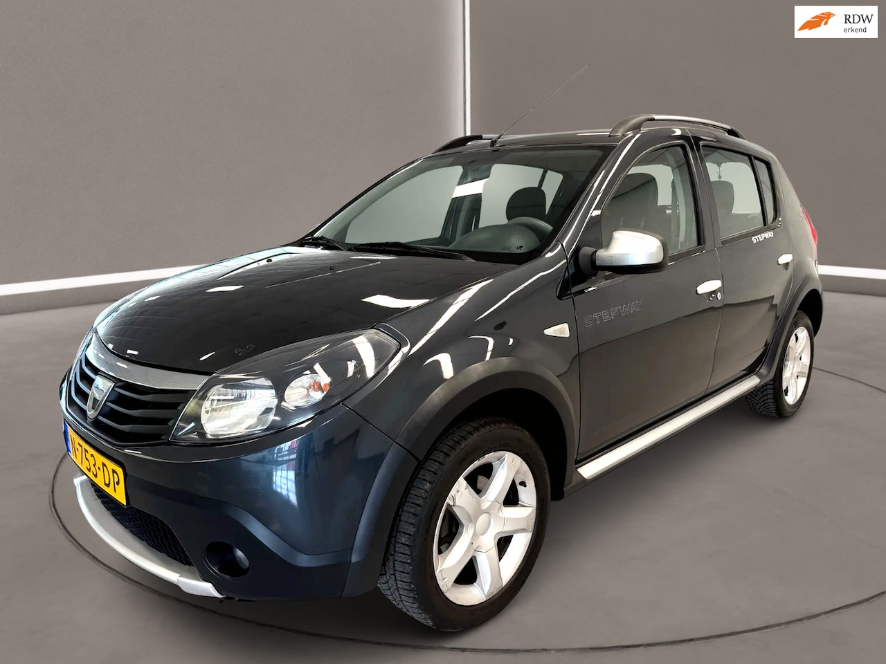 Dacia Sandero Stepway - 1.6 84 Pk Airco 171 dkm Nap - AutoWereld.nl
