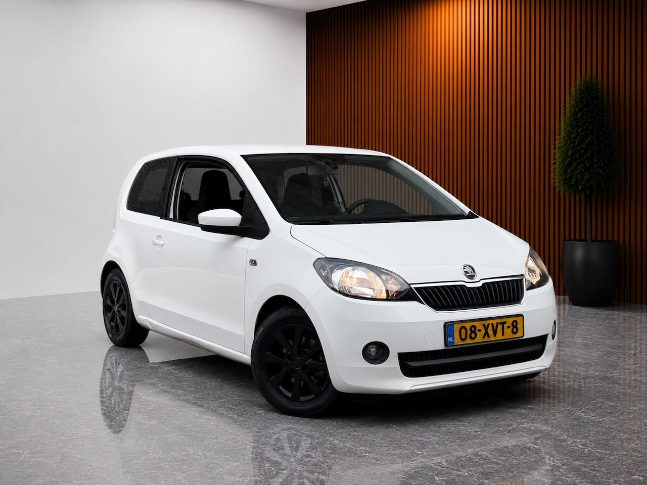 Skoda Citigo - 1.0 Greentech Elegance Sport 75PK (STOELVERWARMING, AIRCO, LICHTMETALEN VELG, CRUISE CONTR - AutoWereld.nl