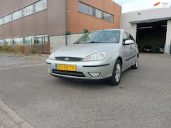 Ford Focus - 1.6-16V Futura