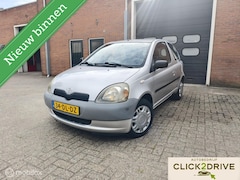 Toyota Yaris - 1.0-16V VVT-i Terra, rijd en schakelt perfect