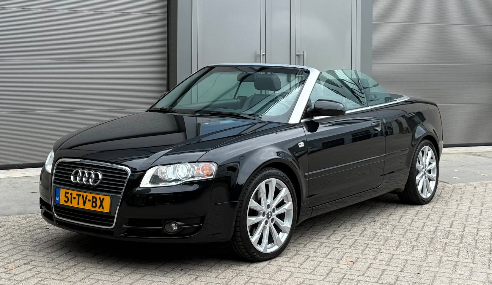 Audi A4 Cabriolet - 2.0 TFSI Pro Line Exclusive 2007 Zwart - AutoWereld.nl