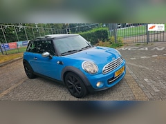 MINI 3-Deurs - 1.6 Cooper Westminster motor niet 100%