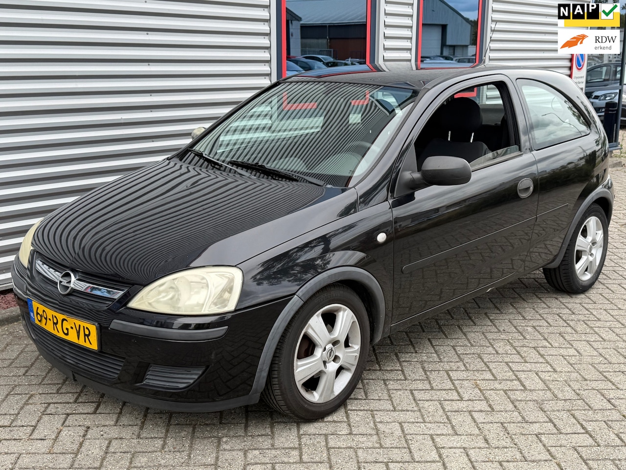 Opel Corsa - 1.2-16V Rhythm Airco - AutoWereld.nl