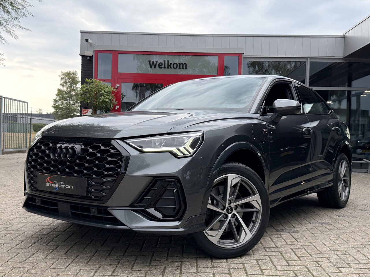 Audi Q3 Sportback - 45 TFSI-e AUT. *!* 2x S-LINE *!* CARPLAY/ 19 INCH/ CAMERA/ MATRIX LED/ LEDER *!* - AutoWereld.nl