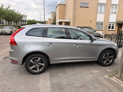 Volvo XC60 - 2.0 T5 FWD Ocean Race R-Design