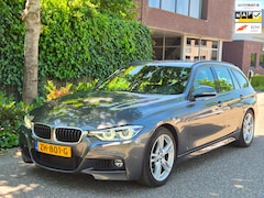 BMW 3-serie Touring - M Sport Edition Apple CarPlay Trekhaak 18inch breedset 6WB Virtual dash NAP RIJKLAAR