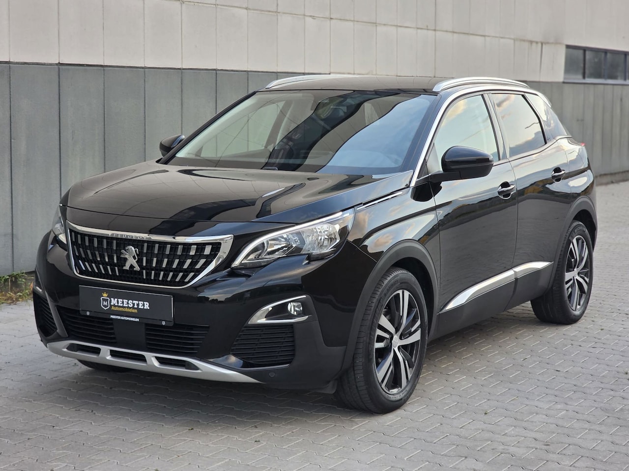 Peugeot 3008 - 1.2 PureTech Allure|NAVI|PDC|ACC - AutoWereld.nl