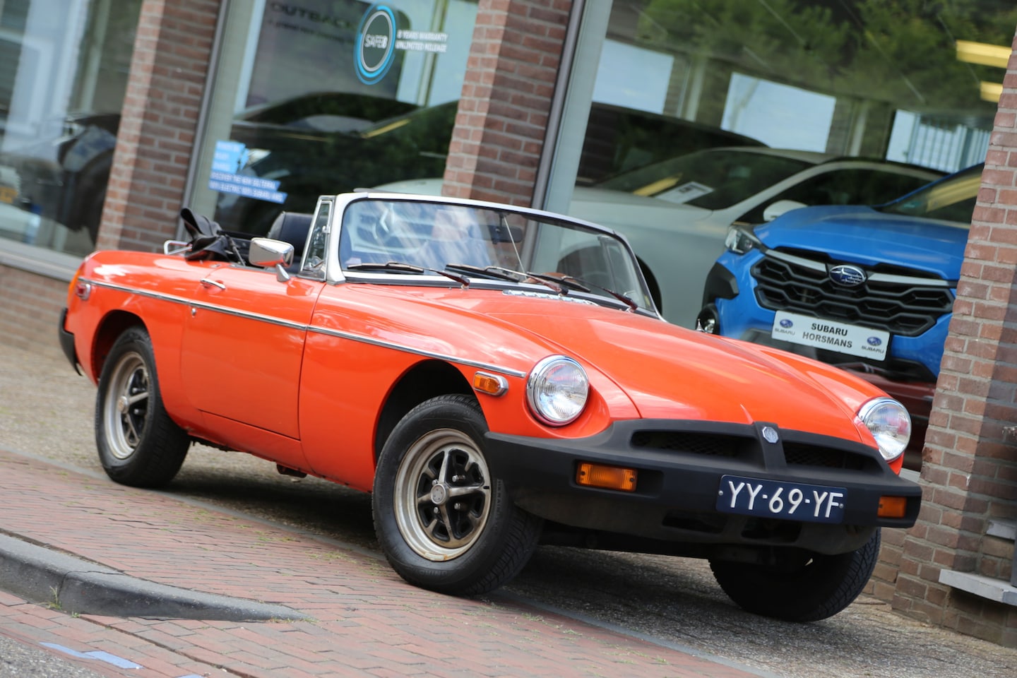 MG B type - 1.8 Roadster 1.8 Roadster - AutoWereld.nl
