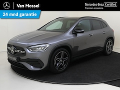 Mercedes-Benz GLA-Klasse - 180 AMG Line / Panaromadak / Achteruitrijcamera / Night-Pakket /