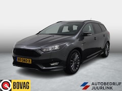 Ford Focus Wagon - 1.5 ST-Line 150pk Trekhaak/Nav/Vooruitverw/Ecc/ Carplay