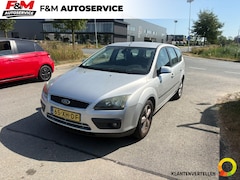 Ford Focus Wagon - 1.6-16V Futura EXPORT ONLY Airco, cruise, trekhaak