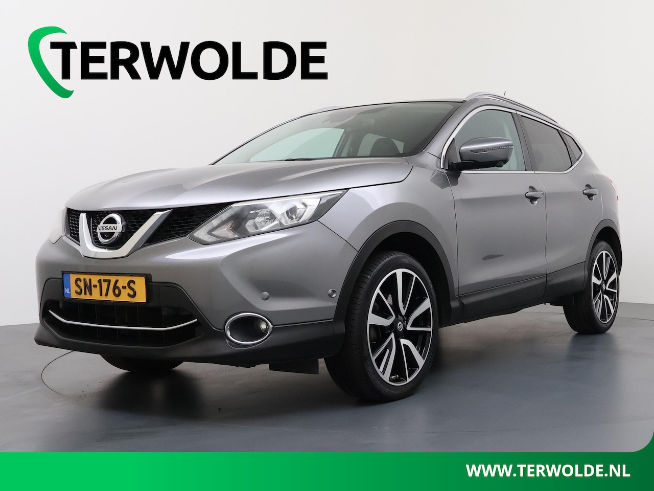 Nissan Qashqai - 1.2 Tekna | Afneembare trekhaak | 360 Camera | Cruise control | Panoramadak - AutoWereld.nl