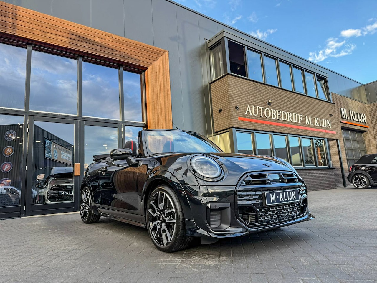 MINI Cabrio - 2.0 Cooper S John Cooper Works F1 aut 204pk/Camera/Hk/Head up/Btw/Vol - AutoWereld.nl