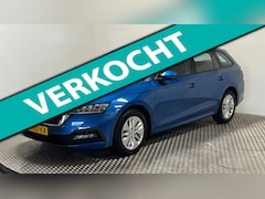 Skoda Octavia Combi - 1.0 e-TSI Business Edition benzine automaat navigatie trekhaak parkeersensoren stoelverwar