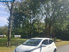 Toyota Aygo - 1.0 VVT-i x-play | Achteruitrijcamera | Airco