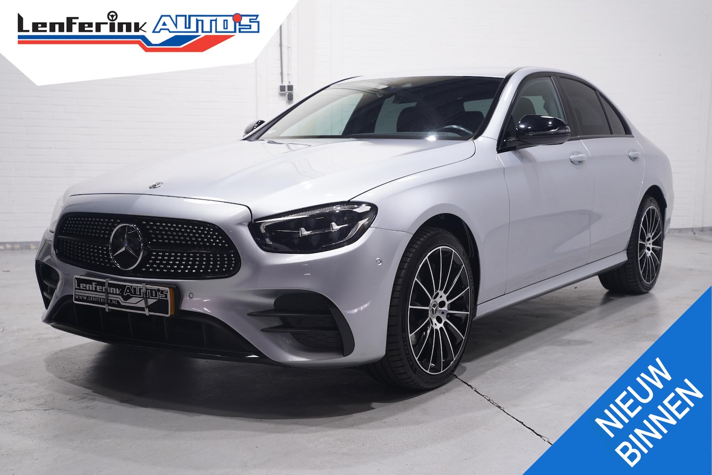 Mercedes-Benz E-klasse - 300 de 4MATIC AMG Line Night pakket Elektrische trekhaak Apple carplay/ android auto Verwa - AutoWereld.nl