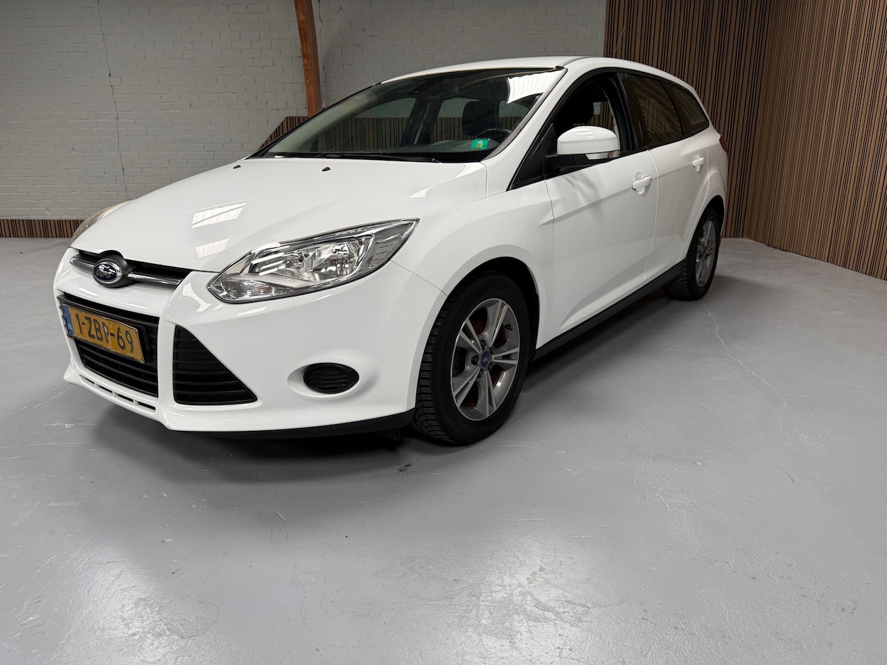 Ford Focus Wagon - 1.0 EcoBoost Edition 1.0 EcoBoost Edition - AutoWereld.nl