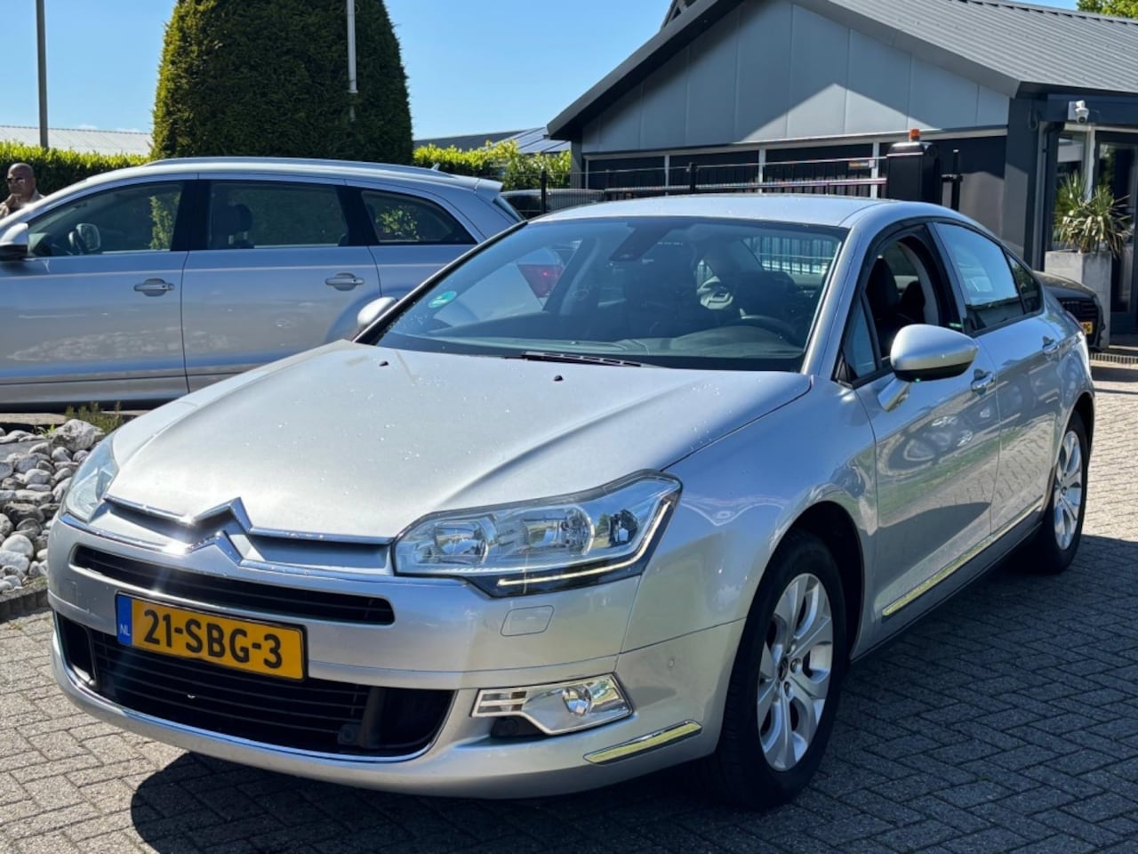 Citroën C5 - 1.6 Benzine Sedan Trekhaak 2011 144.000 KM Led - AutoWereld.nl