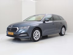 Skoda Octavia Combi - 1.0 e-TSI 110PK DSG7 Style [ TREKHAAK+ACC+STUURVERW.+STOELVERWARMING+NAVI+PDC ]