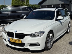 BMW 3-serie Touring - 320i Exe M-Pakket 2014 Wit Trekhaak