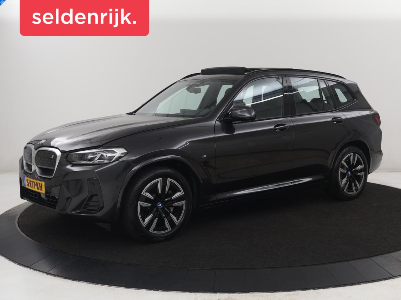 BMW iX3 - Executive 80 kWh | SOH 93,8% | Panoramadak | Leder | Stoelverwarming | Adaptive cruise | C - AutoWereld.nl