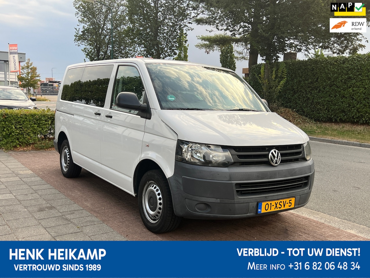 Volkswagen Transporter Kombi - 2.0TDI L1H1 Trendline *9Pers| APK 06-2027 - AutoWereld.nl
