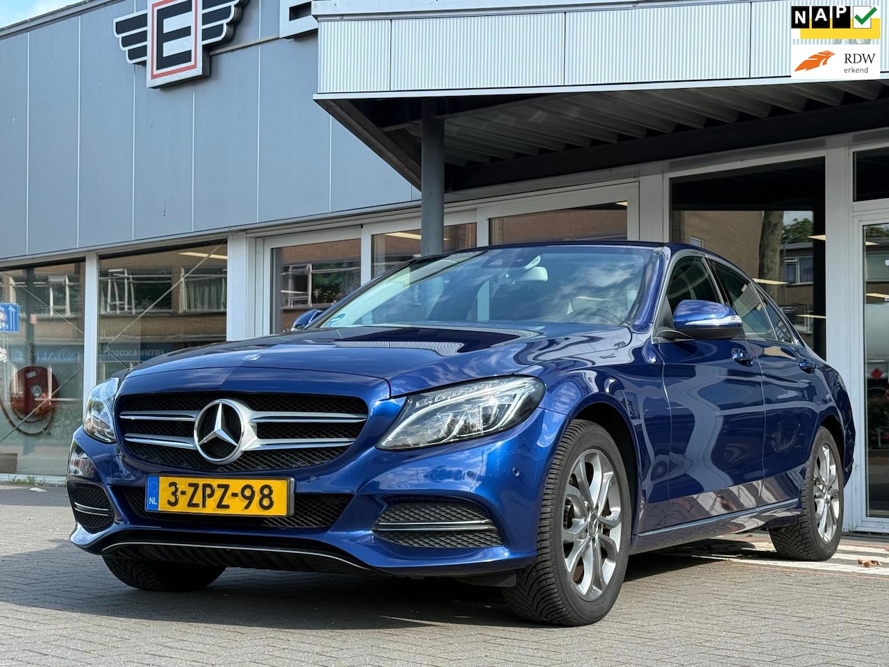 Mercedes-Benz C-klasse - 180 Lease Edition 180 Lease Edition - AutoWereld.nl