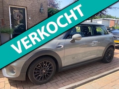 MINI Cooper - 1.5 AUTOMAAT NIEUWSTAAT 89.000KM ORIG 1e EIGENARESSE org nederlandse auto incl onderhoudsh